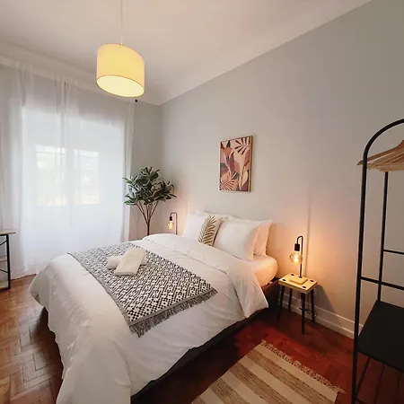 Entrecampos 1 L Stylish 1 Min To Metro & 5 Min To Campo Grande Park I Soar L *
