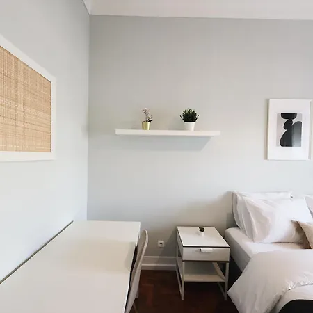 Entrecampos 1 L Stylish 1 Min To Metro & 5 Min To Campo Grande Park I Soar L Pansiyon