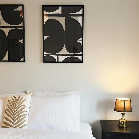 Entrecampos 1 L Stylish 1 Min To Metro & 5 Min To Campo Grande Park I Soar L Privat bolig Lisboa