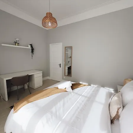 民宿 Entrecampos 1 L Stylish 1 Min To Metro & 5 Min To Campo Grande Park *