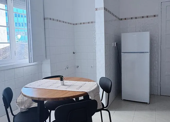 Soar L Entrecampos 1 L Stylish 1 Min To Metro & 5 Min To Campo Grande Park * Lisboa