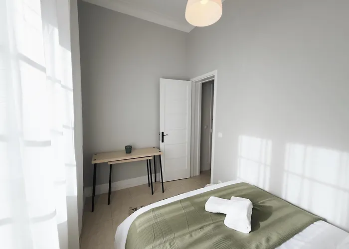 Soar L Entrecampos 1 L Stylish 1 Min To Metro & 5 Min To Campo Grande Park Quarto em Acomodações Particulares *