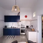Soar Home Guest House L Entrecampos 1 L Stylish Stay 1 Min To Metro & 5 Min To Campo Grande Park בית אירוח *