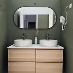 Soar Home Guest House L Entrecampos 1 L Stylish Stay 1 Min To Metro & 5 Min To Campo Grande Park בית אירוח *