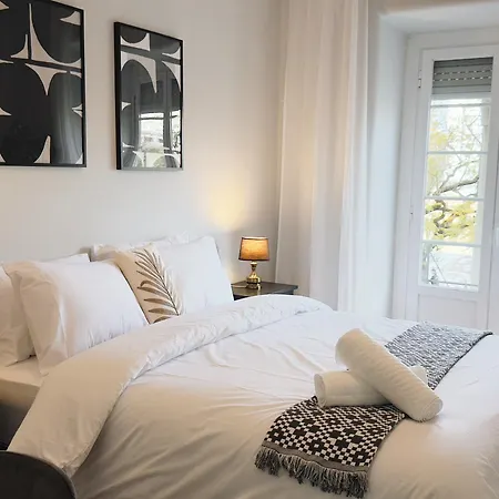 Alloggio in famiglia Entrecampos 1 L Stylish 1 Min To Metro & 5 Min To Campo Grande Park I Soar L *