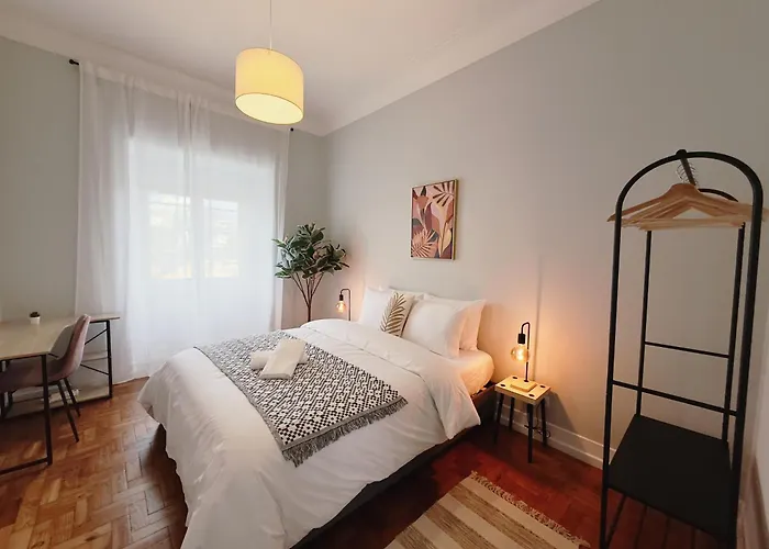 Soar L Entrecampos 1 L Stylish 1 Min To Metro & 5 Min To Campo Grande Park *